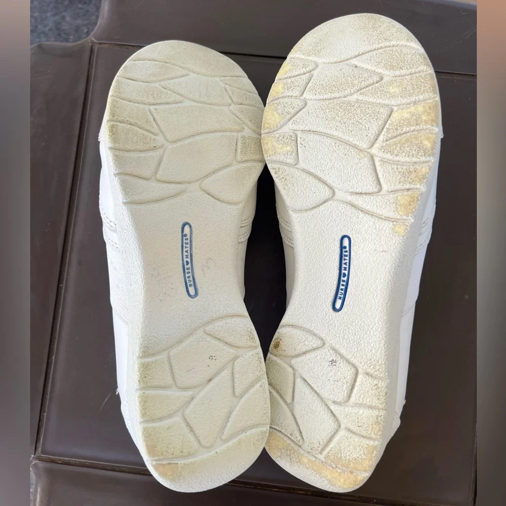 Nurse Mates White Pillowtop Slip-Ons - Picture 5 of 6